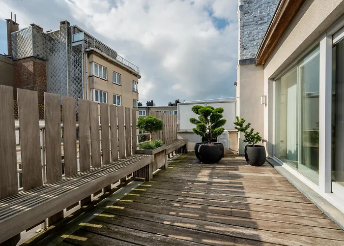 Villa Euphrosina boutique verblijf met verwarmd zwembad, sauna, vlakbij het strand van Oostende
